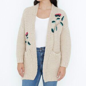 Alya Floral Chunky Knit Sweater Cardigan Embroidered Flowers in Cream Size S